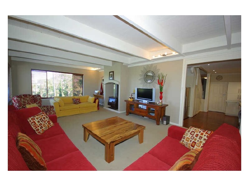 52 Basildon Road, Lesmurdie WA 6076
