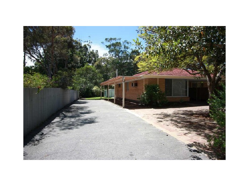 5 Anita Place, Lesmurdie WA 6076