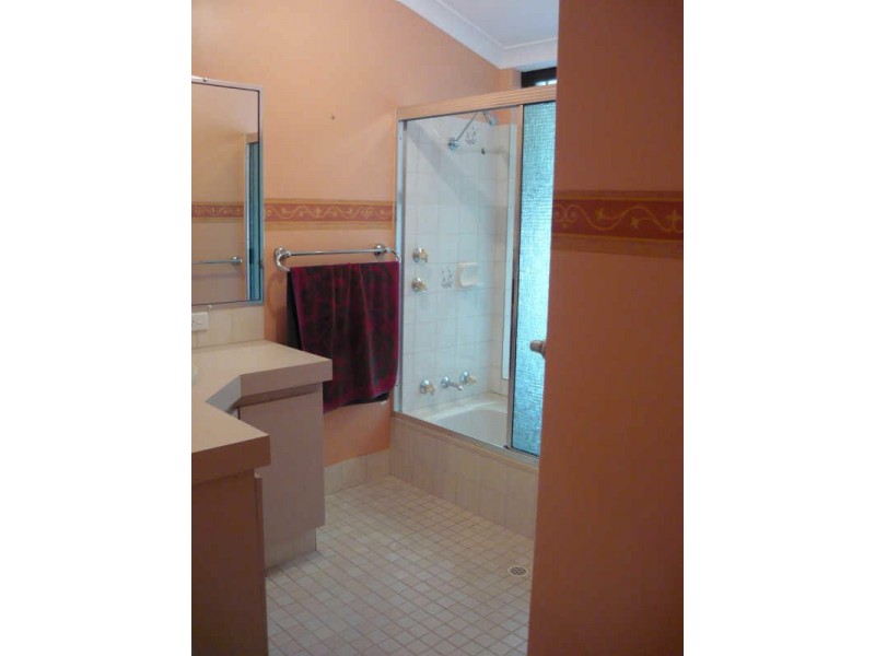 22 Gray Road, Gooseberry Hill WA 6076