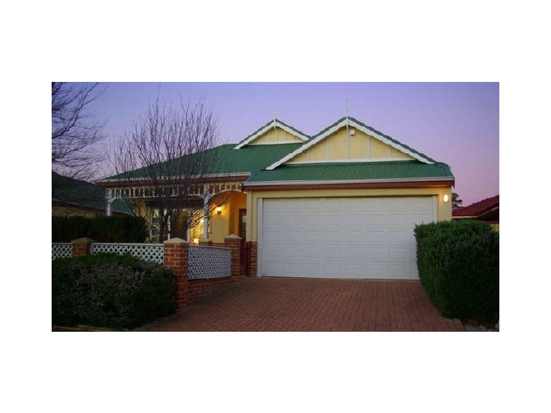 2/11 Brooks Street, Kalamunda WA 6076