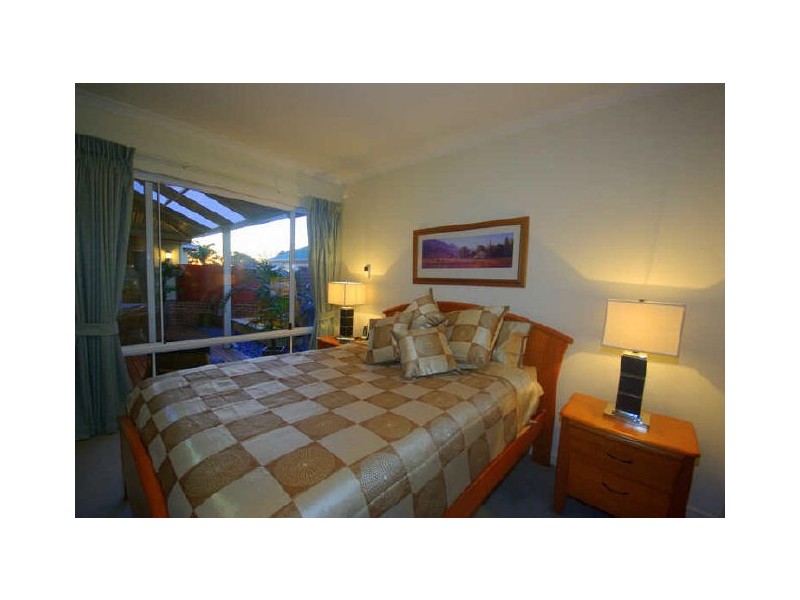 2/11 Brooks Street, Kalamunda WA 6076