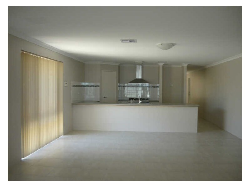 2/34 Central Road, Kalamunda WA 6076