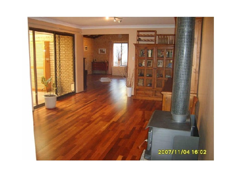 243 Kalamunda Road, Kalamunda WA 6076