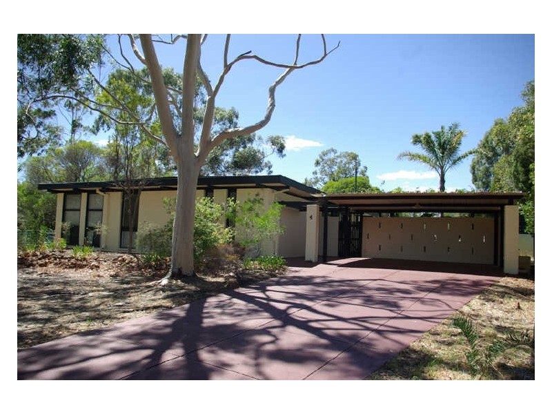 4 Hart Road, Lesmurdie WA 6076