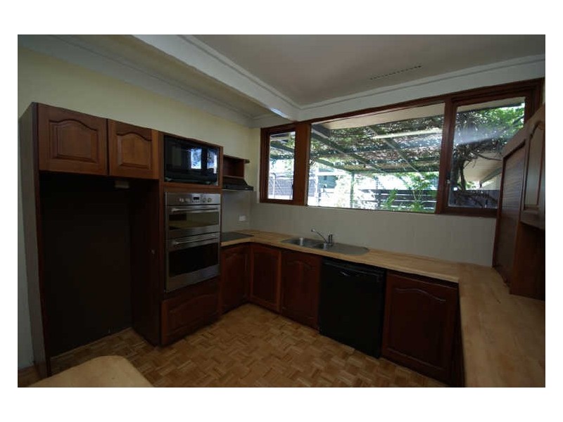 4 Hart Road, Lesmurdie WA 6076