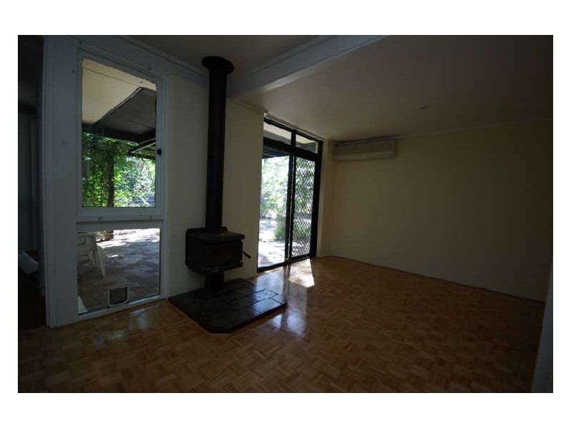 4 Hart Road, Lesmurdie WA 6076