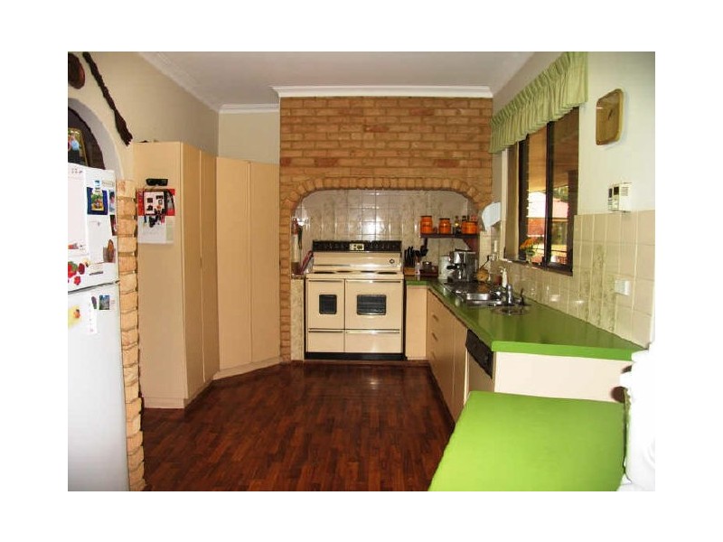 12 Gum Grove, Guildford WA 6055