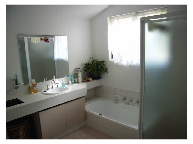 30 Goodall Street, Lesmurdie WA 6076