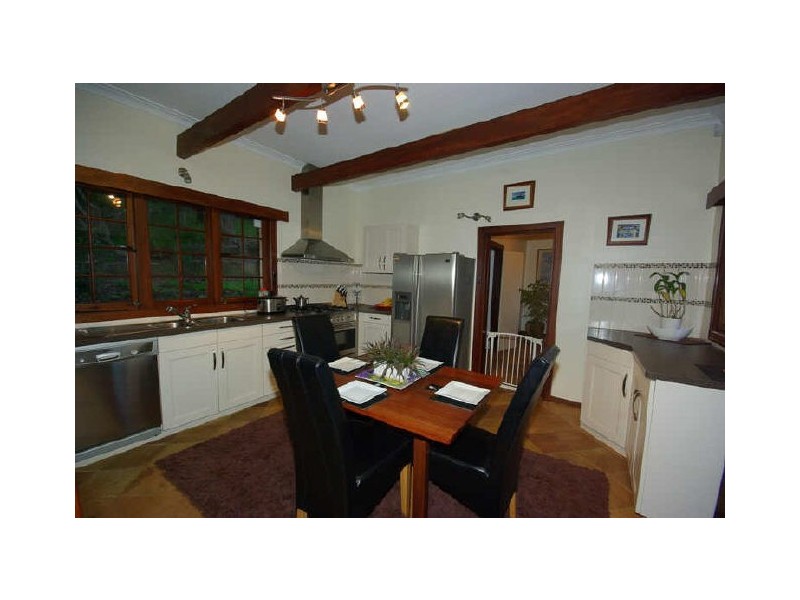 39 Lansdowne Road, Gooseberry Hill WA 6076