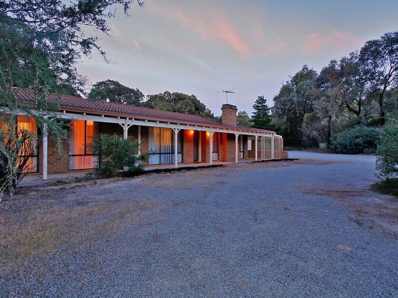 21 Quenington Court, Maida Vale WA 6057