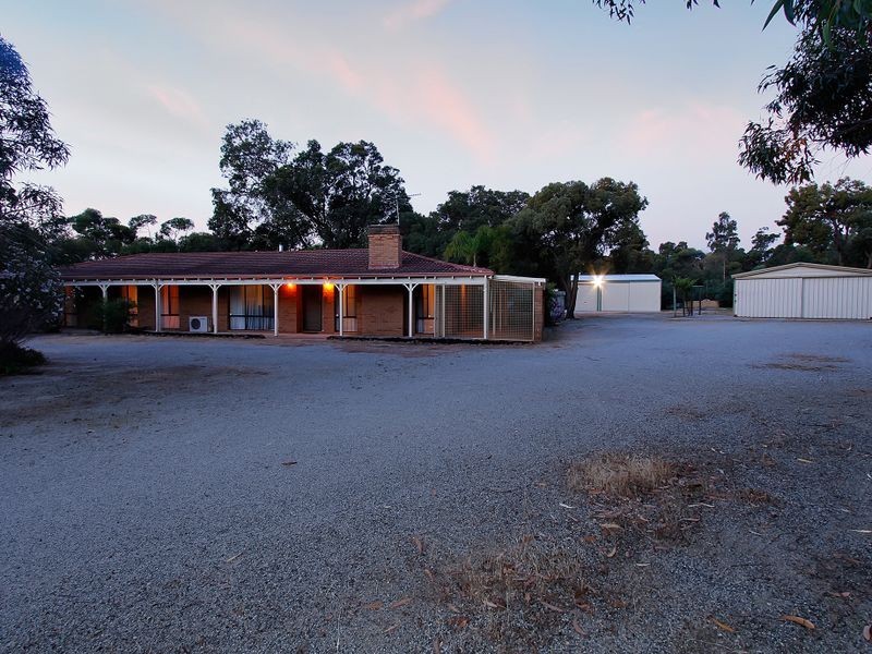 21 Quenington Court, Maida Vale WA 6057