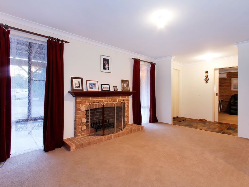 21 Quenington Court, Maida Vale WA 6057