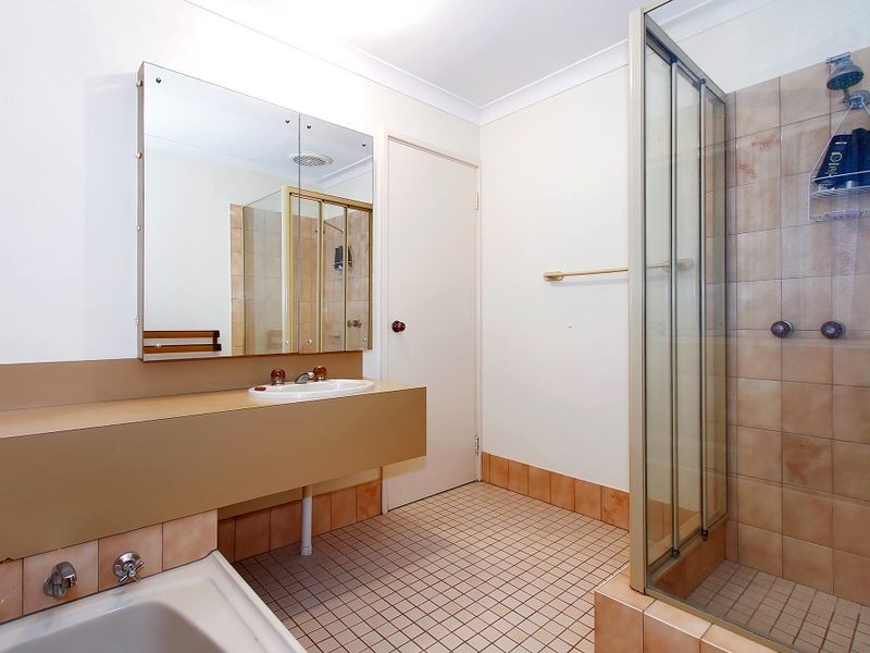 21 Quenington Court, Maida Vale WA 6057