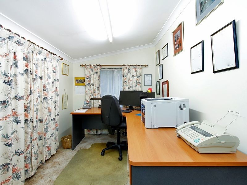 21 Quenington Court, Maida Vale WA 6057