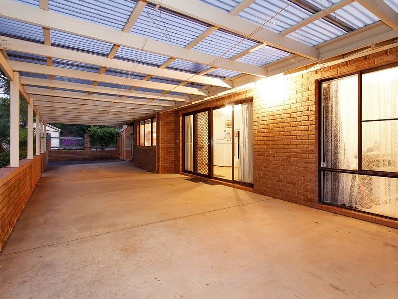 21 Quenington Court, Maida Vale WA 6057