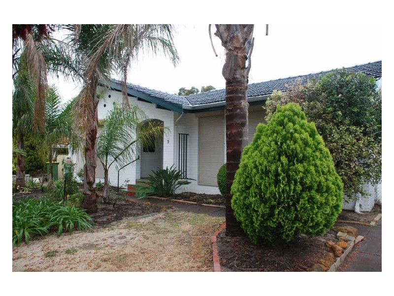 5 Bugendore Street, Maida Vale WA 6057