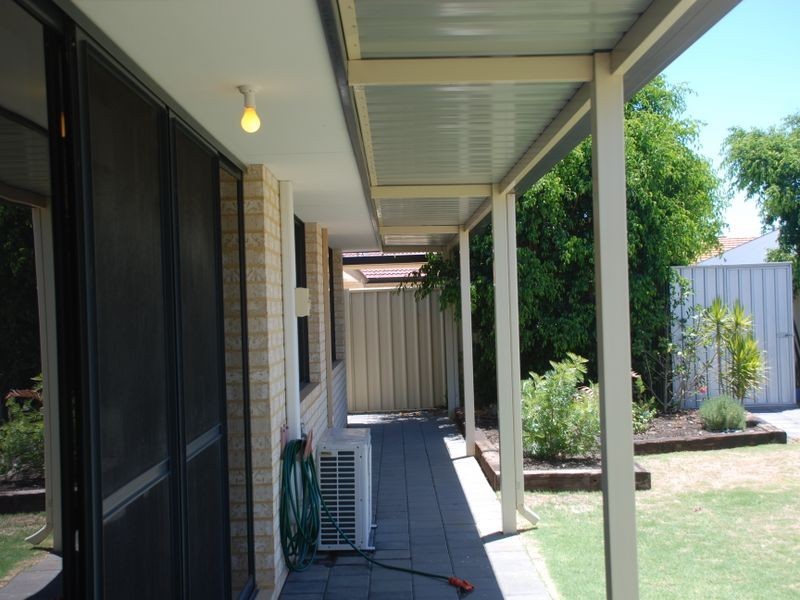 17 Pharlap, Wattle Grove WA 6107
