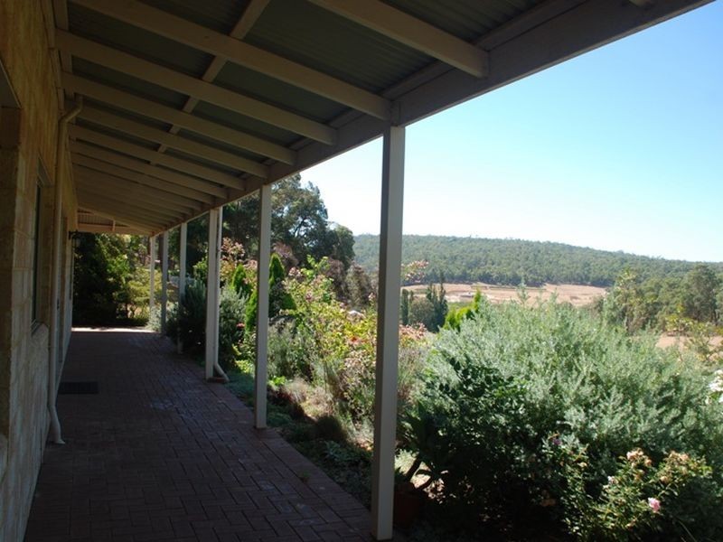 59 Heidleberg Road, Bickley WA 6076