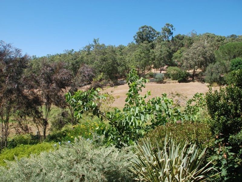 59 Heidleberg Road, Bickley WA 6076