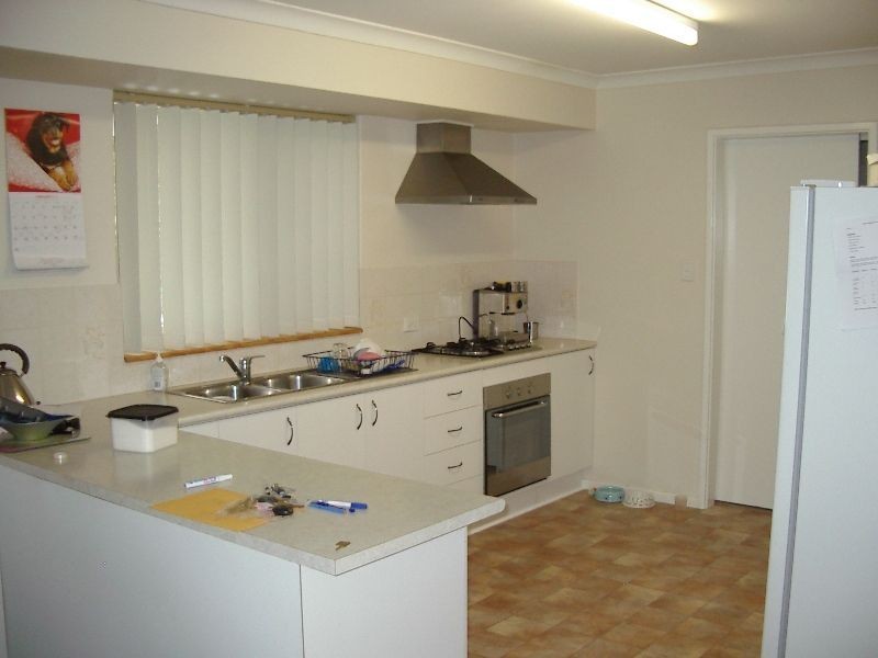 46 Tunnicliffe, Parmelia WA 6167