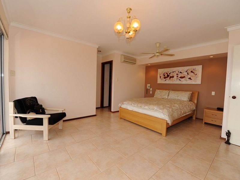 17 Girrawheen Drive, Gooseberry Hill WA 6076