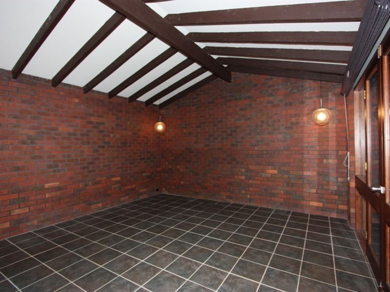 11 Regdel Road, Lesmurdie WA 6076