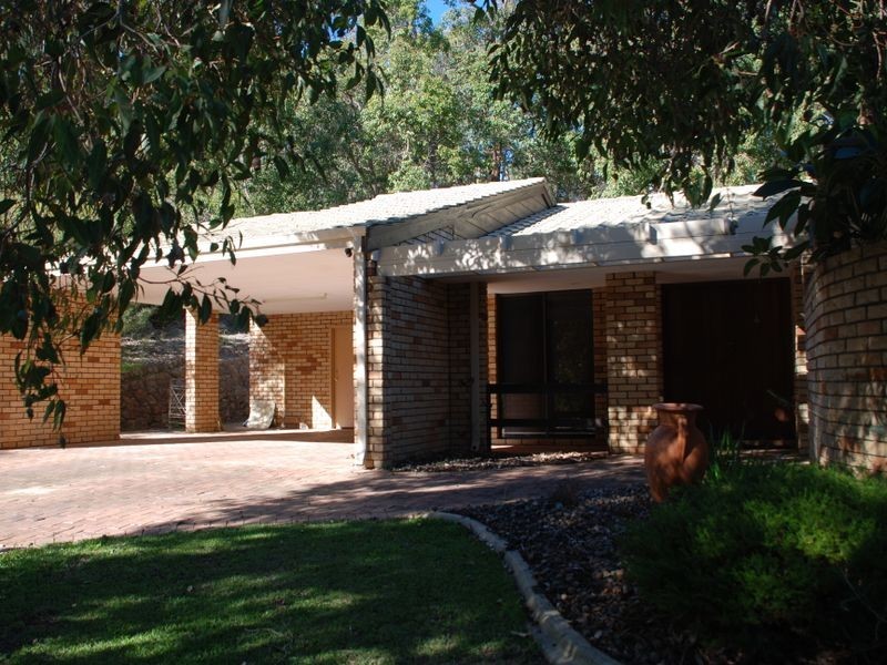 19 Dale Road, Gooseberry Hill WA 6076