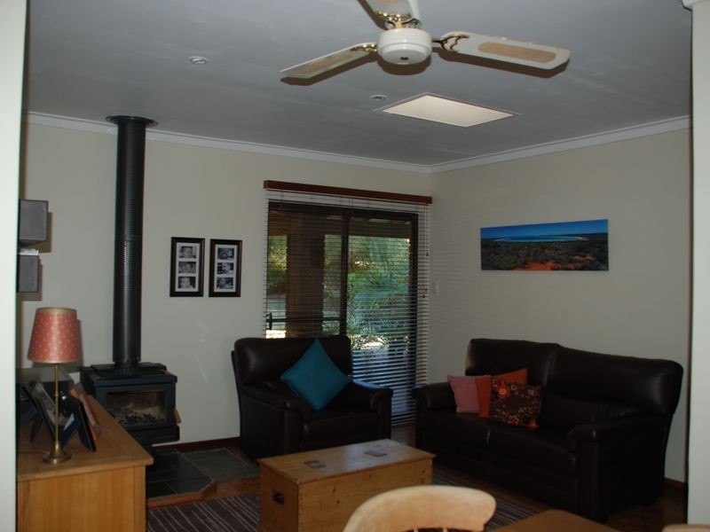 6 Wilson Place, Gooseberry Hill WA 6076