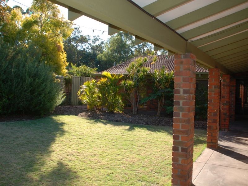 6 Wilson Place, Gooseberry Hill WA 6076
