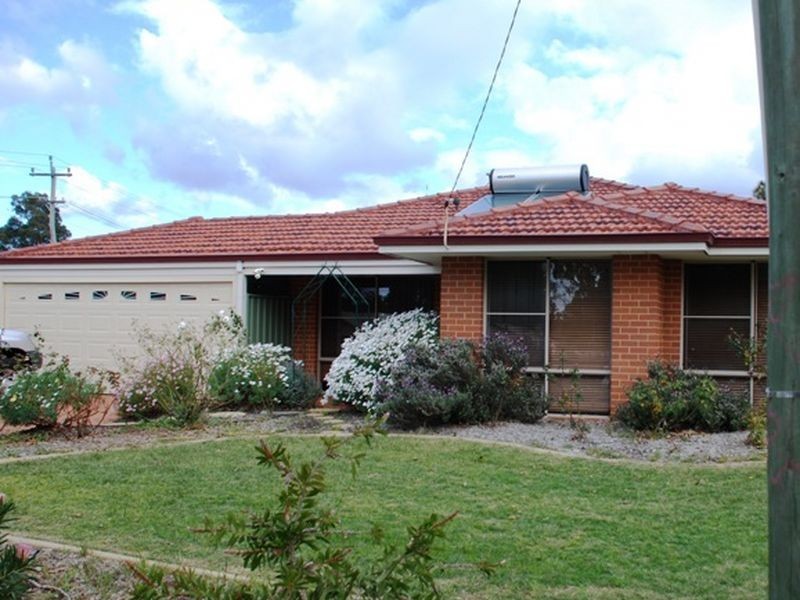 38 Landers Road, Lesmurdie WA 6076