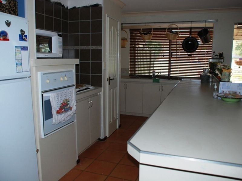 38 Landers Road, Lesmurdie WA 6076