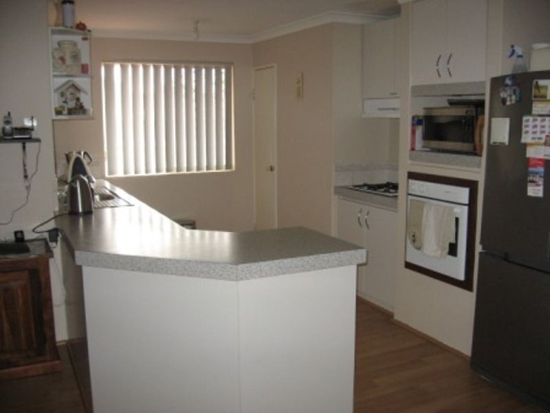 2 Beryl Close, Maida Vale WA 6057