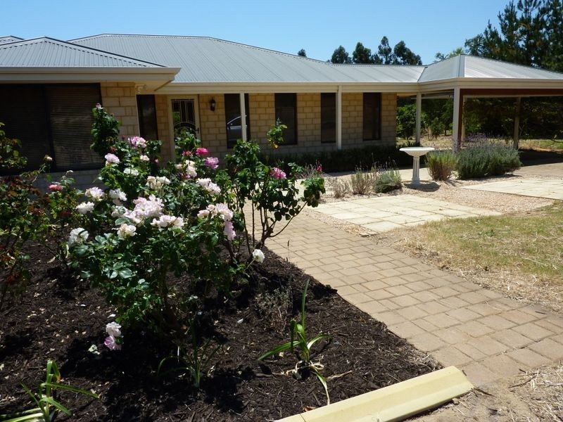 161 Pomeroy Road, Walliston WA 6076