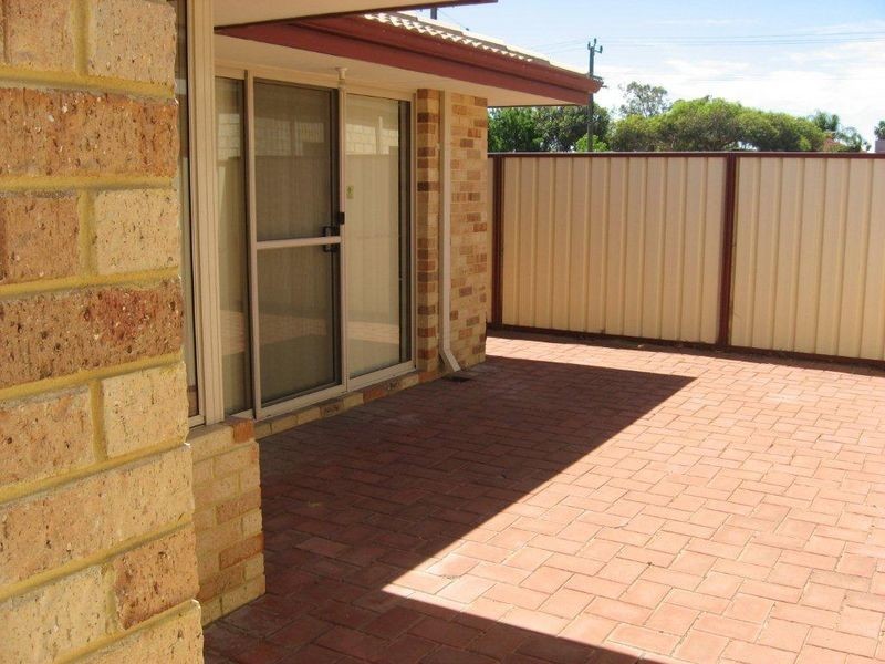 2/26A Mathoura Street, Midland WA 6056