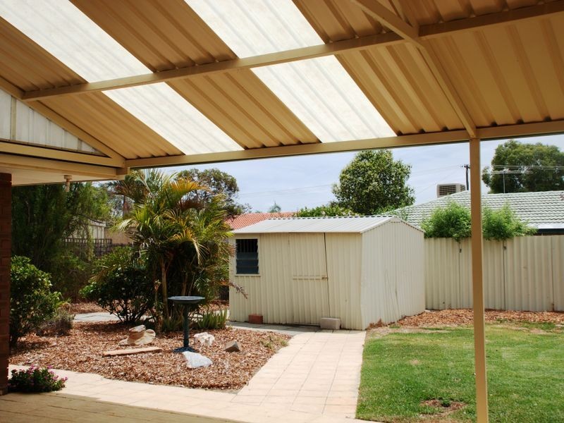 60 Pavetta Crescent, Forrestfield WA 6058