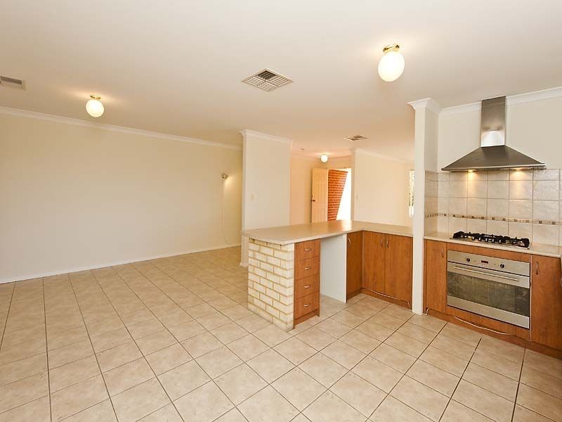 88 Lambertia Crescent, High Wycombe WA 6057