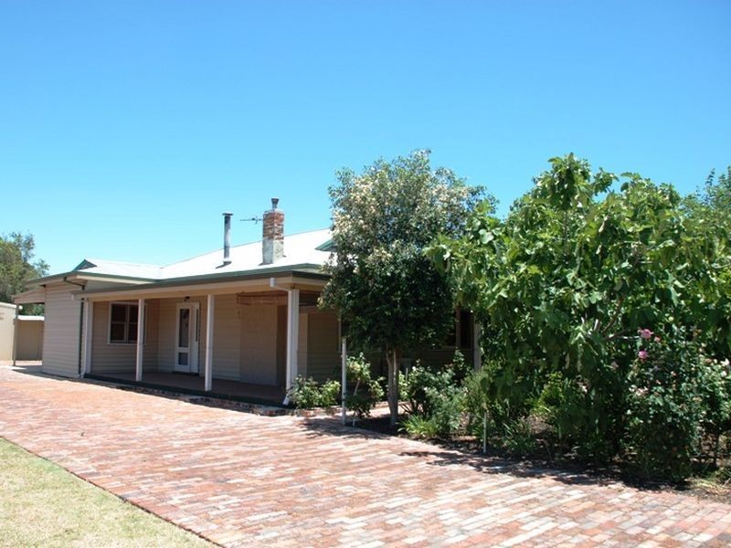 11 Spring Avenue, Midland WA 6056