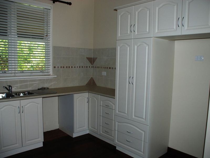 11 Spring Avenue, Midland WA 6056