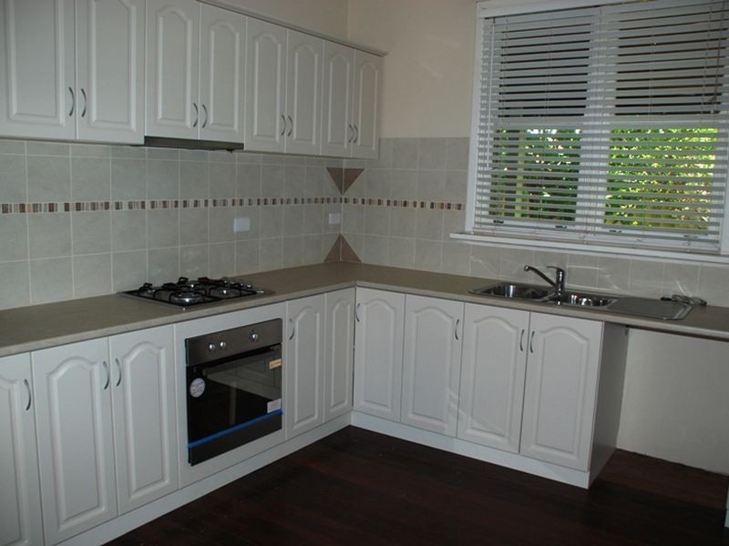 11 Spring Avenue, Midland WA 6056