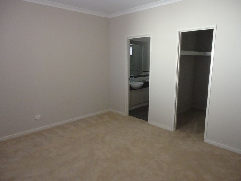 1/15 Heath Road, Kalamunda WA 6076