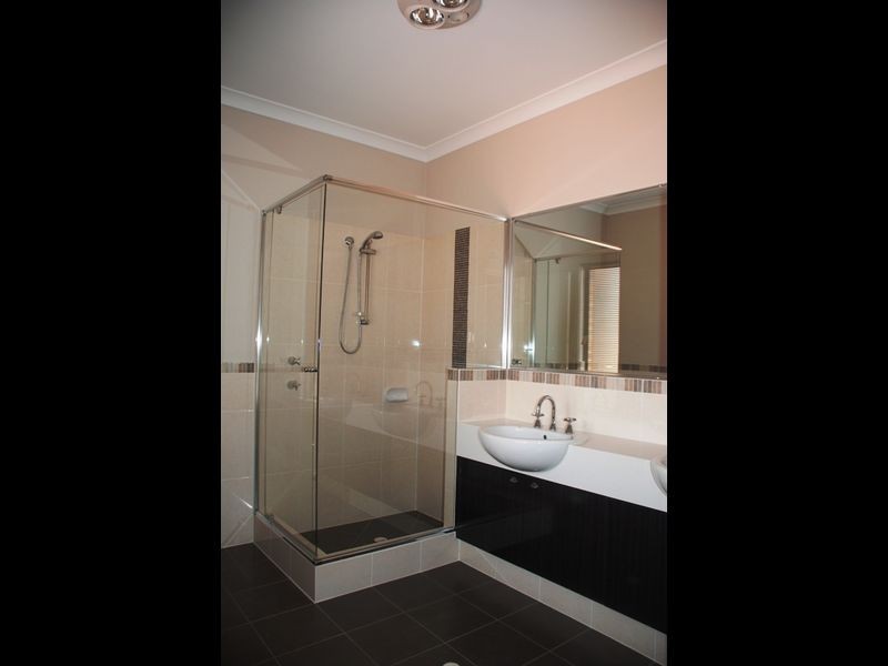 3/15 Heath Road, Kalamunda WA 6076