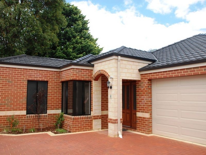 4/15 Heath Road, Kalamunda WA 6076