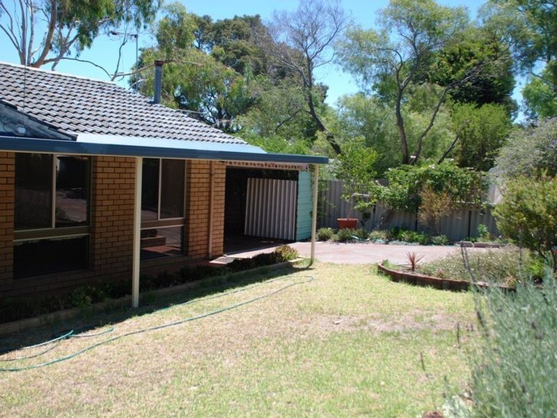 25 Collins Road, Kalamunda WA 6076