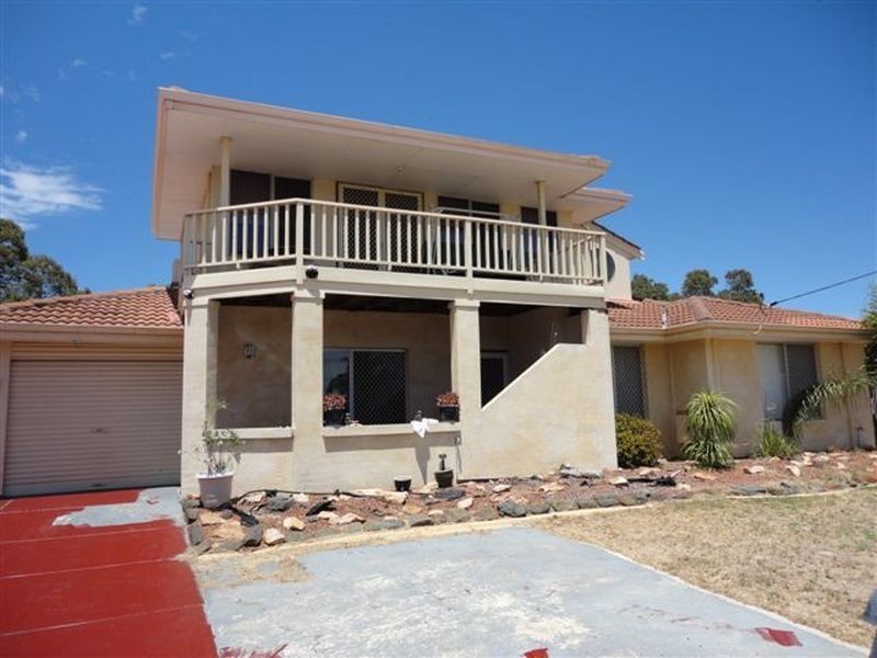 4 Topaz Court, High Wycombe WA 6057