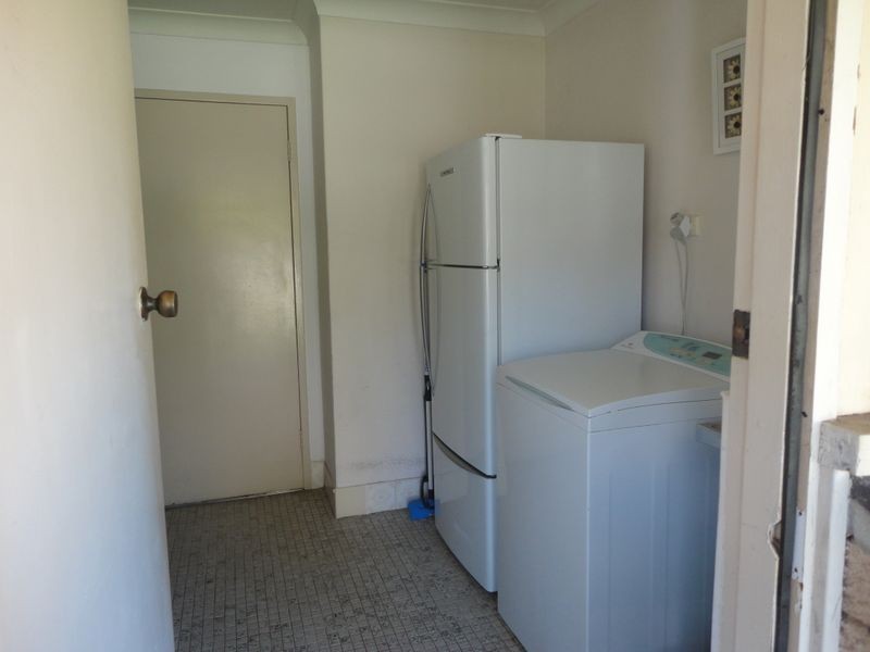 5 Andrew Street, Kalamunda WA 6076