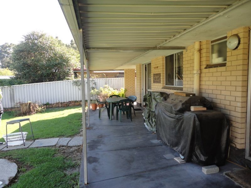 5 Andrew Street, Kalamunda WA 6076