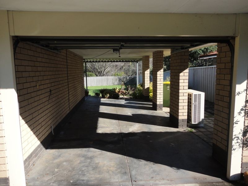 5 Andrew Street, Kalamunda WA 6076