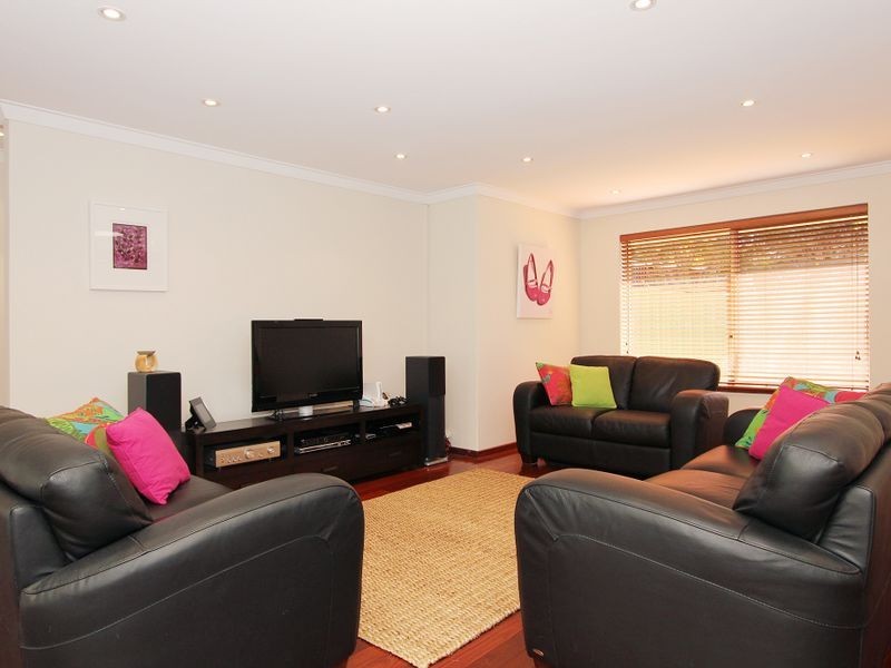 46 Mundaring Weir Road, Kalamunda WA 6076