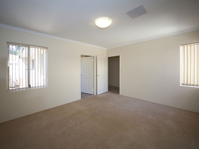 4/19 Boonooloo Road, Kalamunda WA 6076