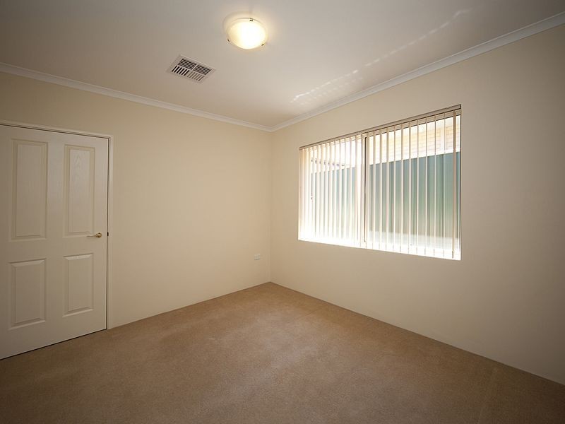 4/19 Boonooloo Road, Kalamunda WA 6076